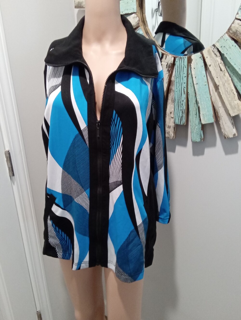 Links SzL Abstract Geometric Full Zip Mock Neck Track Jacket Cobalt Blue & Black